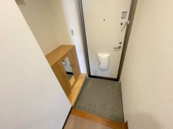 【玄関】