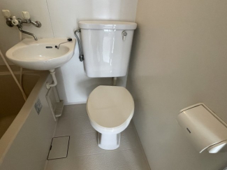 ゆったりとした空間のトイレです