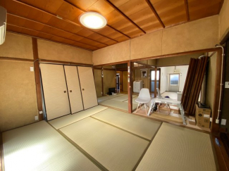 リフォーム中画像／南側和室から北を臨む