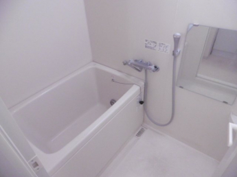 日々の疲れを癒すお風呂付です
