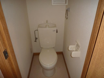 清潔感のあるトイレです