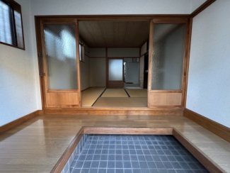 【玄関】