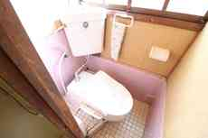 清潔感のあるトイレです