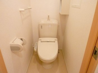 ゆったりとした空間のトイレです