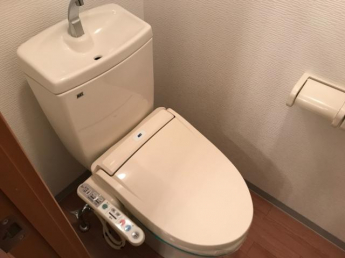 シャワー付トイレ