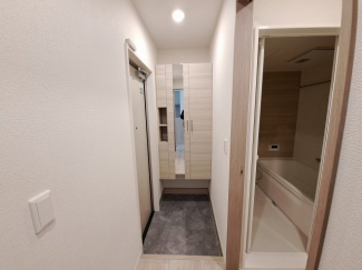 【玄関】