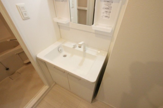 コンパクトで使いやすい洗面所