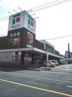 フジ八幡浜店まで372m