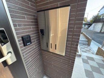 宅配ボックス