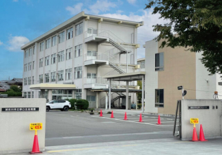 野口北小学校。まで300m