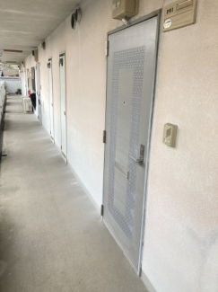 【玄関】