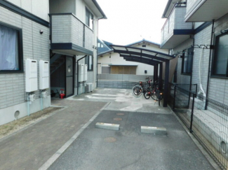【駐車場】