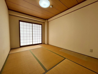 【寝室】