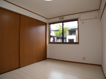 【寝室】