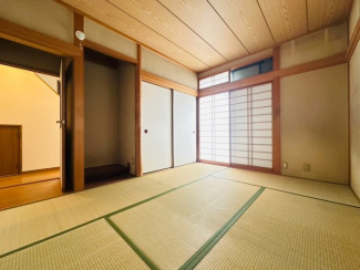 【寝室】