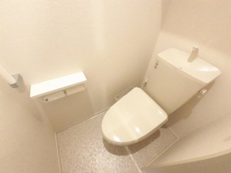コンパクトで使いやすいトイレです