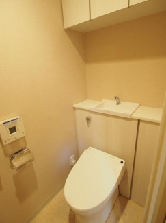 ゆったりとした空間のトイレです