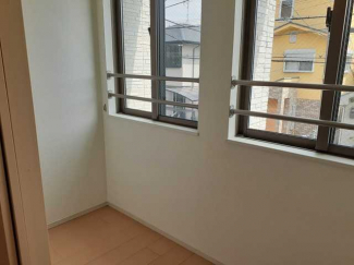 内装は落ち着いています