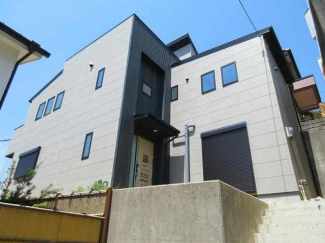 神戸市須磨区多井畑東町の新築一戸建ての画像