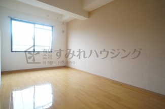 【寝室】