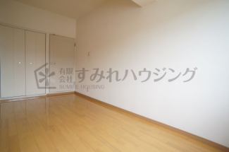 【寝室】