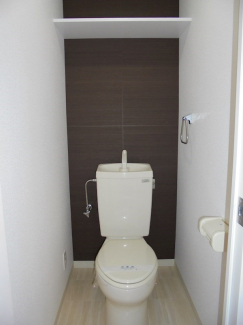 清潔感のあるトイレです