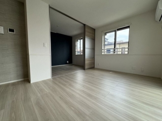 使い勝手のいい洋室です