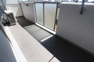 お洗濯にも便利なバルコニー付き