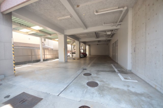 駐車場に車を止められます