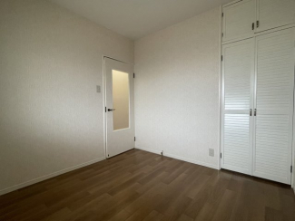 【寝室】
