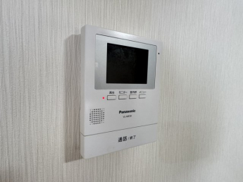 モニター付きインターホン完備です