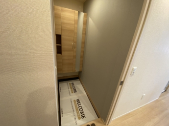 【玄関】