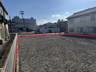 【前面道路含む現地写真】