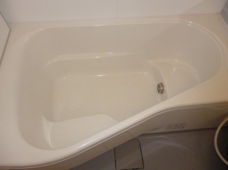 ゆったりとした浴室です。
