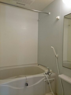 ゆったり過ごせるお風呂です