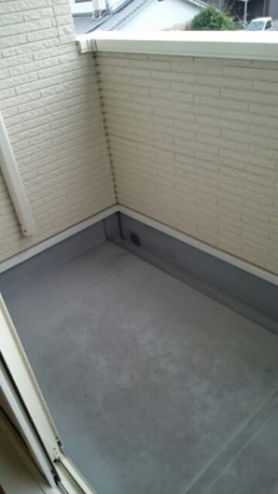 外からの目が気にならないバルコニーで洗濯物が干せます