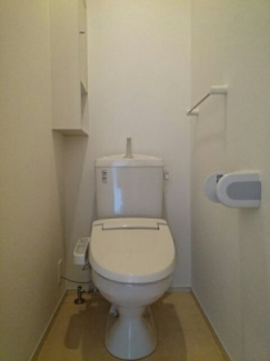 コンパクトで使いやすいトイレです