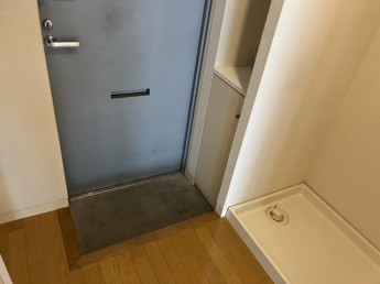 【玄関】