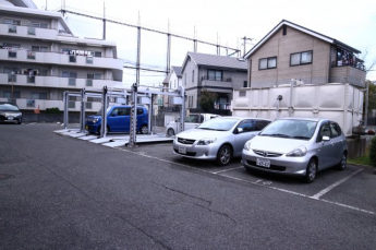 【駐車場】