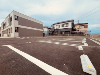 【駐車場】