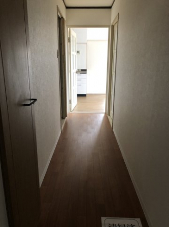 毎日通る玄関はこちらです