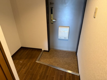 【玄関】