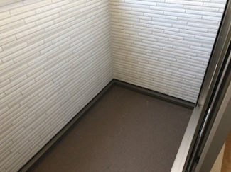 【バルコニー】