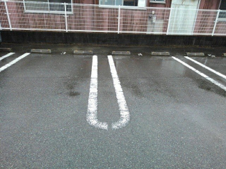 駐車場に車を止められます