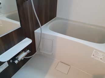 コンパクトで使いやすいお風呂です
