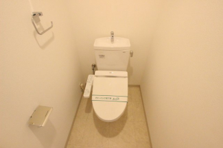 清潔感のあるトイレです