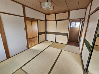 続き間にもなりますし、直接お部屋にも入れます