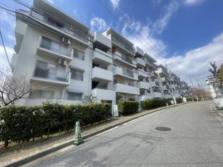 千里緑丘住宅３号棟の画像