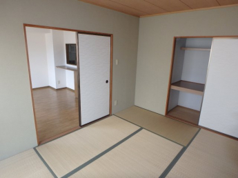 【寝室】