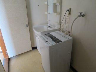 コンパクトで使いやすい洗面所
